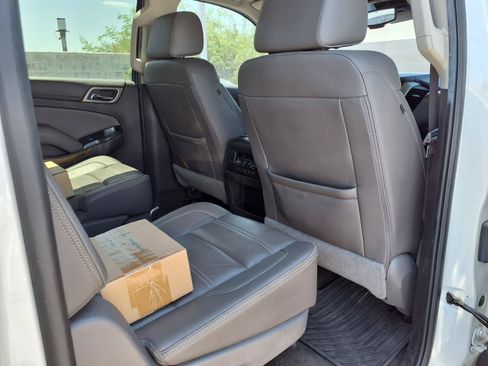 Used 2017 GMC Yukon XL Denali w/ Open Road Package AWD/4WD image 12