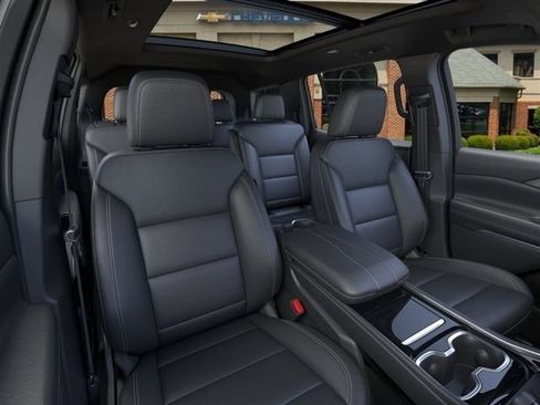 New 2026 Chevrolet Traverse LT FWD image 16