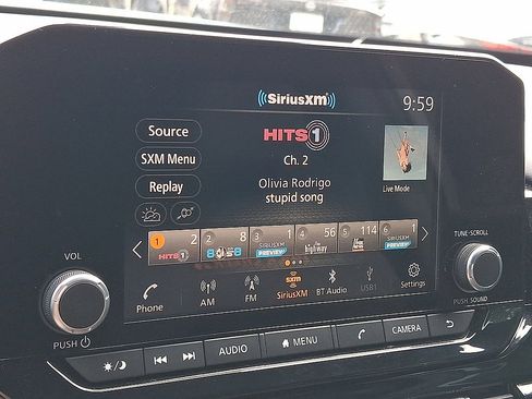 Used 2025 Nissan Pathfinder Rock Creek AWD/4WD image 14