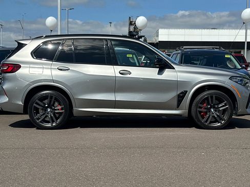 Used 2022 BMW X5 M w/ Competition Package 2 AWD/4WD image 3