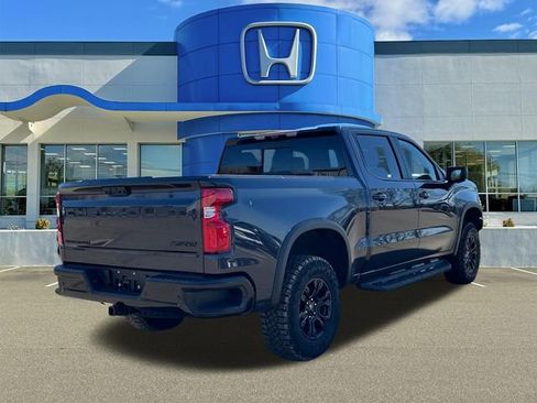 Used 2024 Chevrolet Silverado 1500 ZR2 w/ Technology Package AWD/4WD image 2