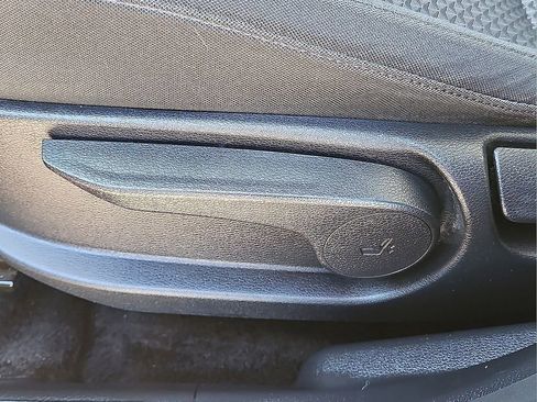 Used 2024 Kia Sportage LX image 21