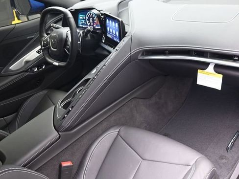 Used 2023 Chevrolet Corvette Z06 RWD image 22
