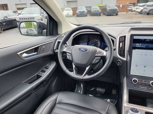 Used 2023 Ford Edge SEL w/ Convenience Package AWD/4WD image 9