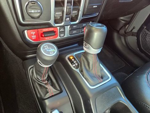 Used 2021 Jeep Wrangler Unlimited Rubicon AWD/4WD image 20