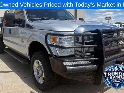 Used 2015 Ford F350 XLT w/ XLT Interior Package AWD/4WD image 3
