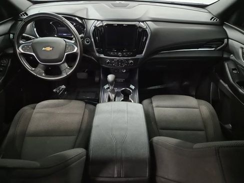 Used 2022 Chevrolet Traverse LT image 12