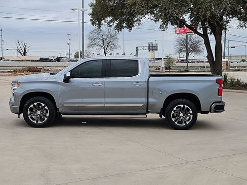 Certified 2024 Chevrolet Silverado 1500 High Country w/ Technology Package image 6