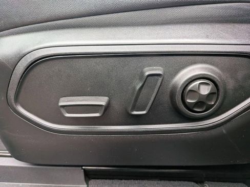 Used 2024 Jeep Grand Cherokee Limited 4xe image 13