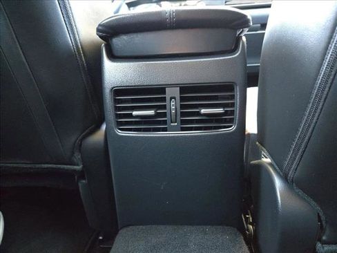 Used 2025 MAZDA CX-30 AWD 2.5 S w/ Preferred Package image 17