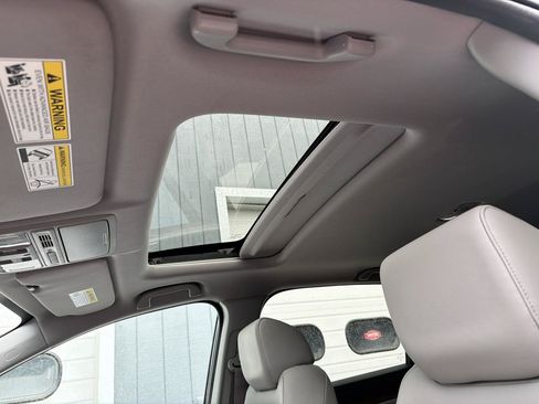 Used 2021 Honda CR-V Touring image 8