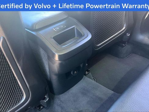 Used 2025 Volvo XC60 B5 Plus AWD/4WD image 33