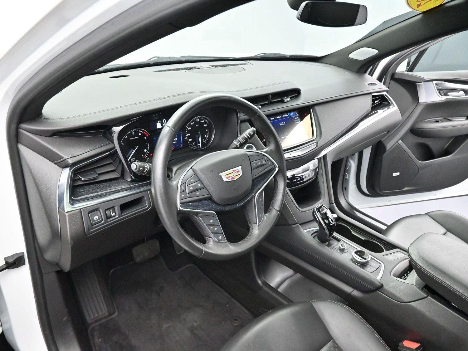 Used 2023 Cadillac XT5 Premium Luxury FWD image 12