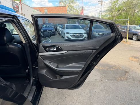 Used 2017 Nissan Maxima 3.5 SV FWD image 34
