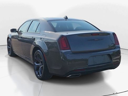 Used 2023 Chrysler 300 S RWD image 8