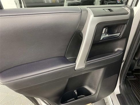 Used 2022 Toyota 4Runner Limited image 26
