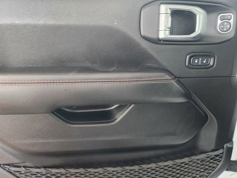 Used 2022 Jeep Gladiator Rubicon w/ Cold Weather Group image 22