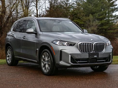 New 2026 BMW X5 xDrive40i w/ Climate Comfort Package AWD/4WD image 1