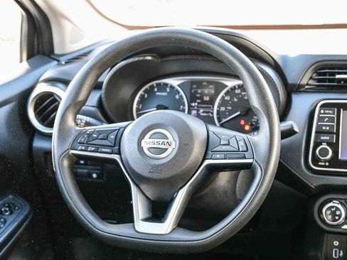 Used 2020 Nissan Versa S image 17