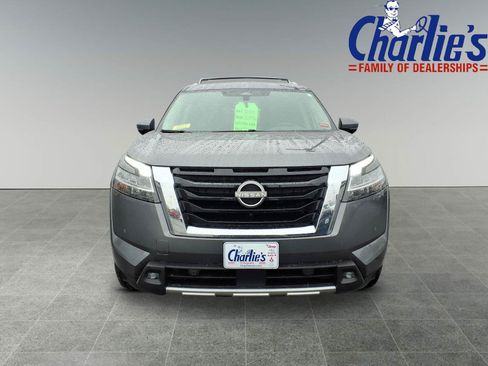 Used 2022 Nissan Pathfinder Platinum w/ Cargo Package AWD/4WD image 2