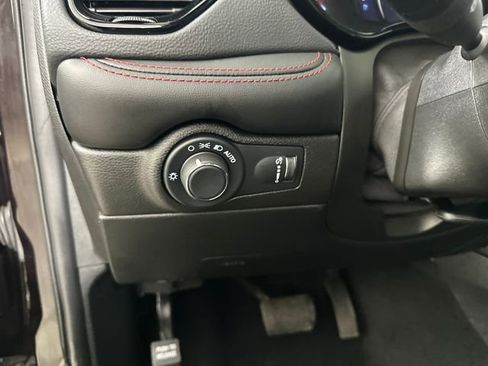 Used 2023 Dodge Durango GT w/ Blacktop Package AWD/4WD image 25