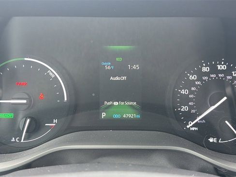 Used 2024 Toyota Sienna XLE image 31