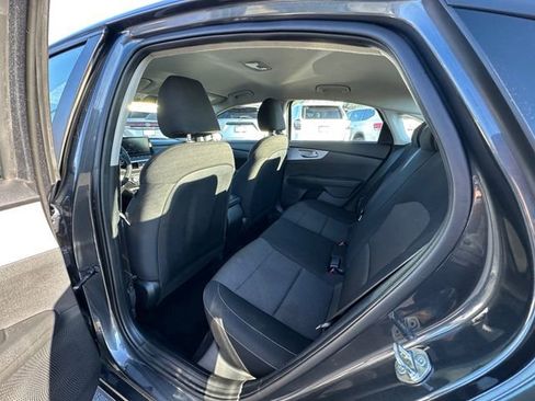 Used 2024 Kia Forte LXS image 18