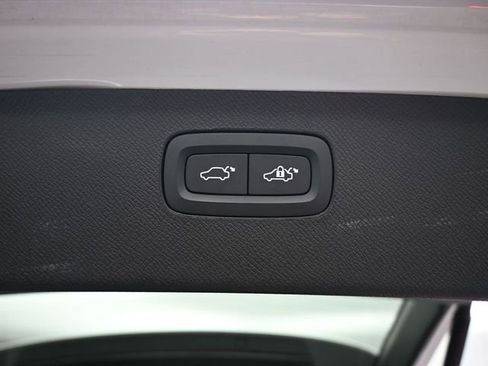 Used 2024 Volvo XC90 T8 Plus image 29