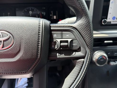 Used 2025 Toyota Tacoma SR5 AWD/4WD image 16