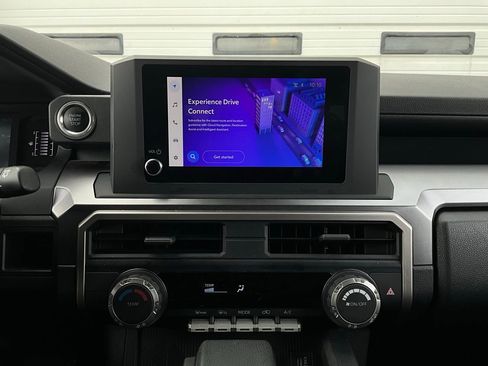 Used 2025 Toyota 4Runner SR5 image 25