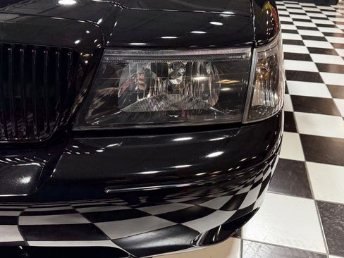 Used 2004 Mercury Marauder RWD image 34