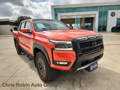 Used 2025 Nissan Frontier PRO-4X w/ Tow Package
