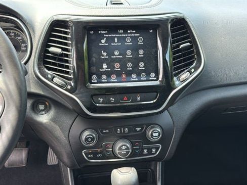 Used 2021 Jeep Cherokee Limited AWD/4WD image 21