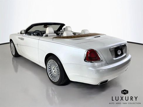 Used 2016 Rolls-Royce Dawn RWD image 8
