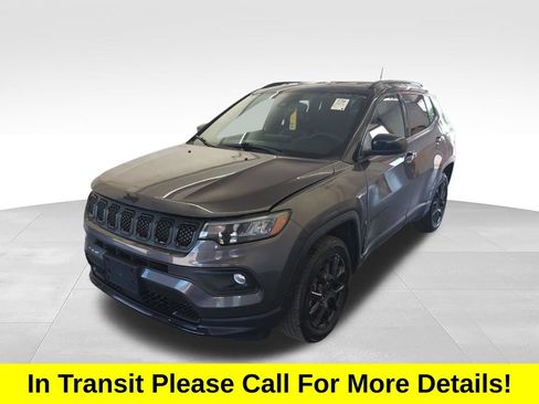 Used 2023 Jeep Compass Latitude w/ Convenience Group AWD/4WD image 1