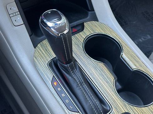 Used 2019 GMC Acadia Denali image 20