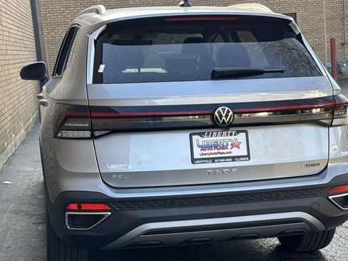 New 2025 Volkswagen Taos SEL image 17