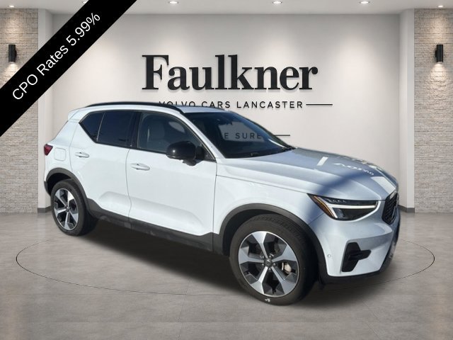 Certified 2024 Volvo XC40 B5 Plus w/ Climate Package AWD/4WD image 1