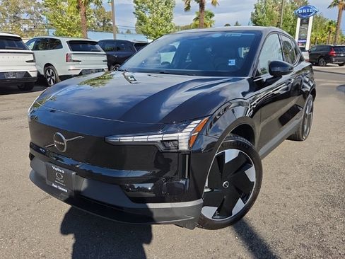 New 2025 Volvo EX30 Plus w/ Protection Package Premier image 1