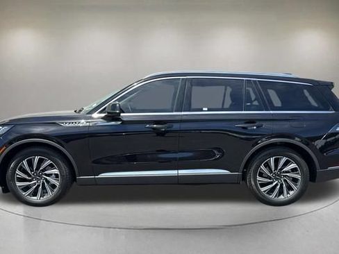 Used 2025 Lincoln Aviator 2WD image 5