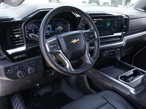 Used 2025 Chevrolet Silverado 2500 LTZ w/ LTZ Premium Package AWD/4WD image 21