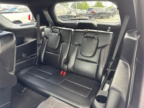 Used 2020 Ford Explorer XLT w/ Equipment Group 202A AWD/4WD image 20