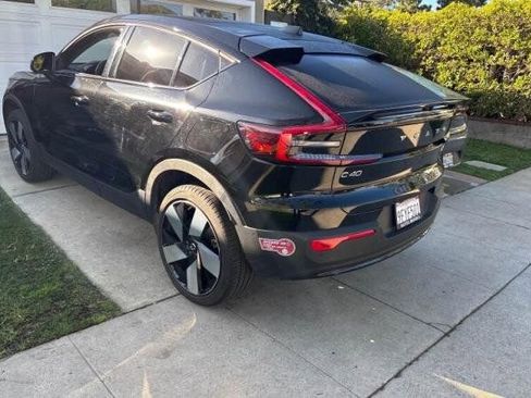 Used 2023 Volvo C40 P8 Recharge Ultimate image 3