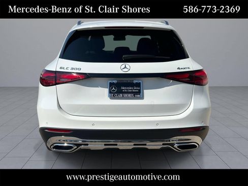 Certified 2025 Mercedes-Benz GLC 300 4MATIC image 5