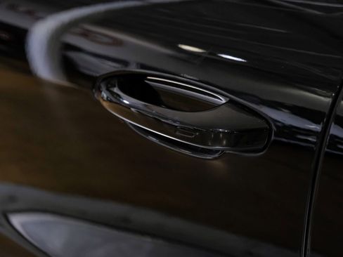 Used 2023 Porsche Cayenne Platinum Edition image 43