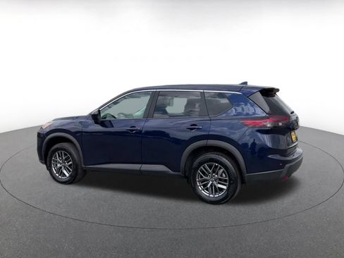 Used 2026 Nissan Rogue SV AWD/4WD image 10