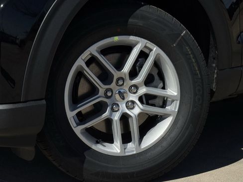 New 2026 Ford Explorer Active image 24