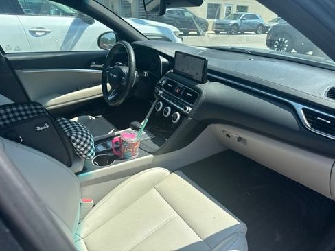 Used 2023 Genesis G70 2.0T AWD/4WD image 13