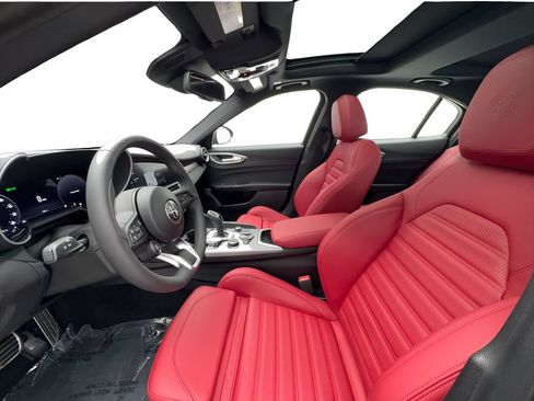 New 2026 Alfa Romeo Giulia w/ Driving Assist Package RWD image 18