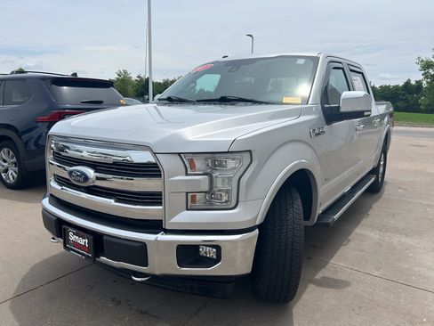 Used 2017 Ford F150 Lariat w/ Equipment Group 502A Luxury AWD/4WD image 3